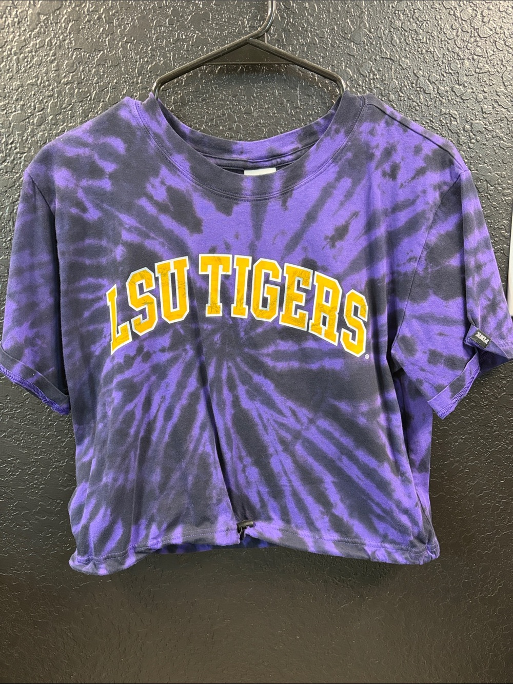 PINK Victoria's Secret Purple and Black Tie-Dye LSU Tigers Short Sleeve Crop Top